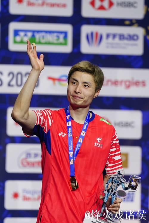 石宇奇2-0战胜朱利安 晋级羽毛球世锦赛男单16强