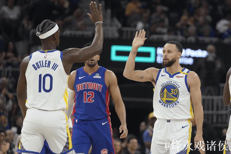 库里19+11力压巴特勒17分 勇士力克热火豪取4连胜